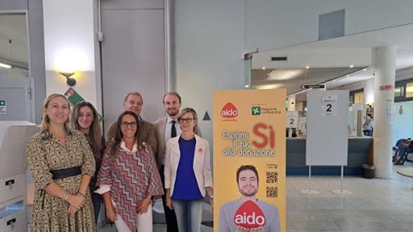 Gallarate, in Comune il volantino per la donazione organi ma solo in italiano: “Qui si parla così”  