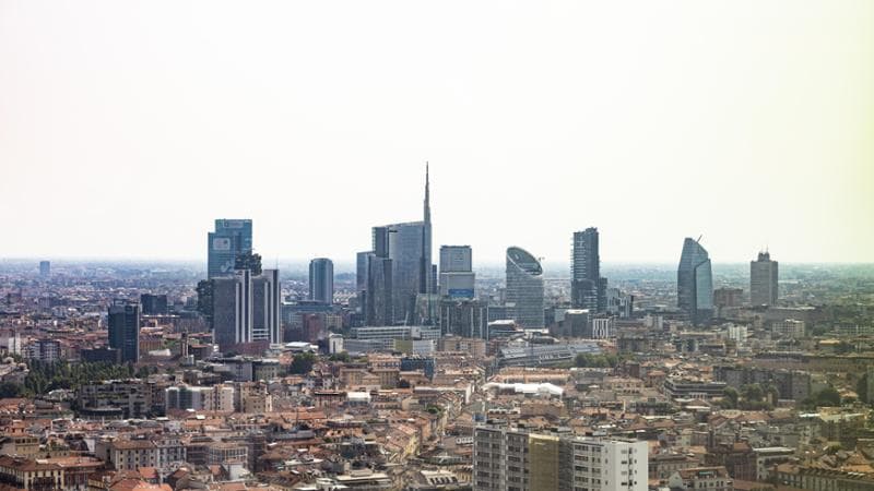 Anteprima: Milano, attico da 13 milioni e stanzette a 700 euro al mese: “Non è una città p…