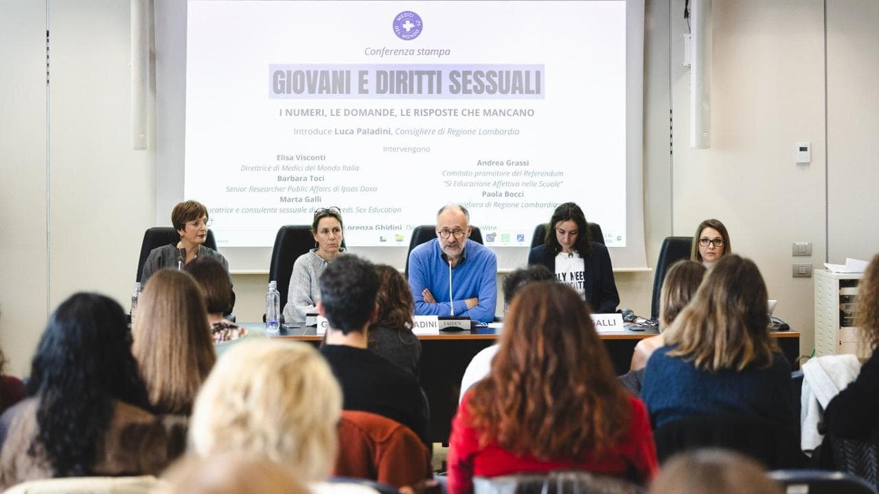 Indagine Ipsos sui giovani: per uno su tre l’educazione sessuale arriva dalla pornografia