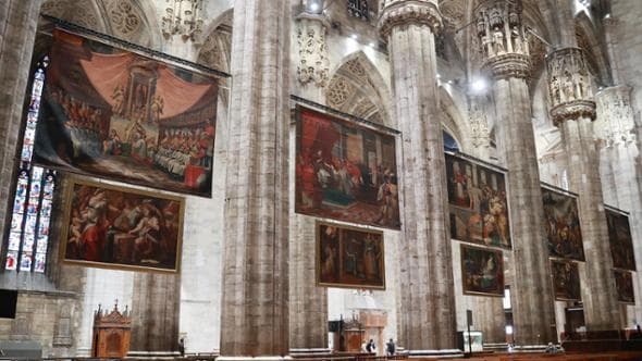 I Quadroni di San Carlo non saranno in Duomo: via al restauro delle tele