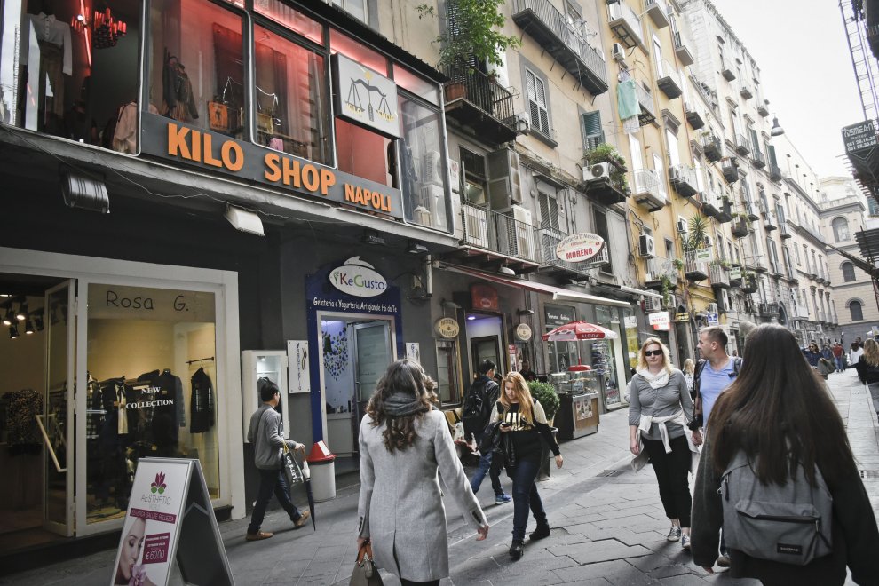 negozio levis napoli Off 57% - www.airluks.com