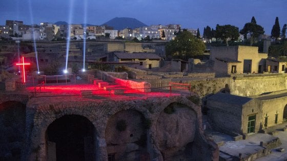La Via Crucis Entra Negli Scavi Ercolano Come Il Colosseo