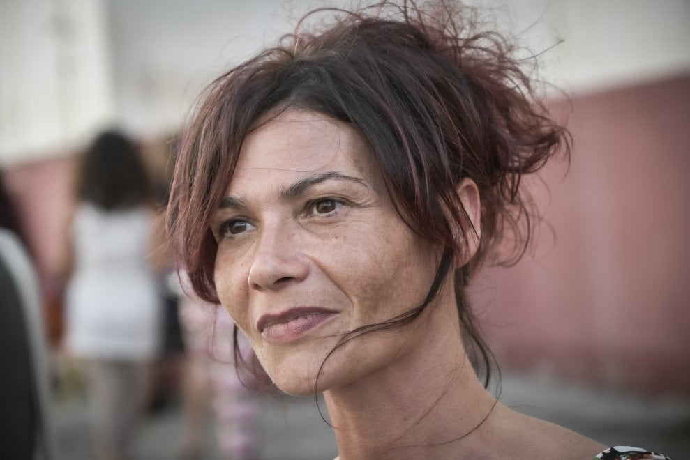 Napoli Ex Nato 800 Persone In Fila Per Il Film Di Sorrentino Spero