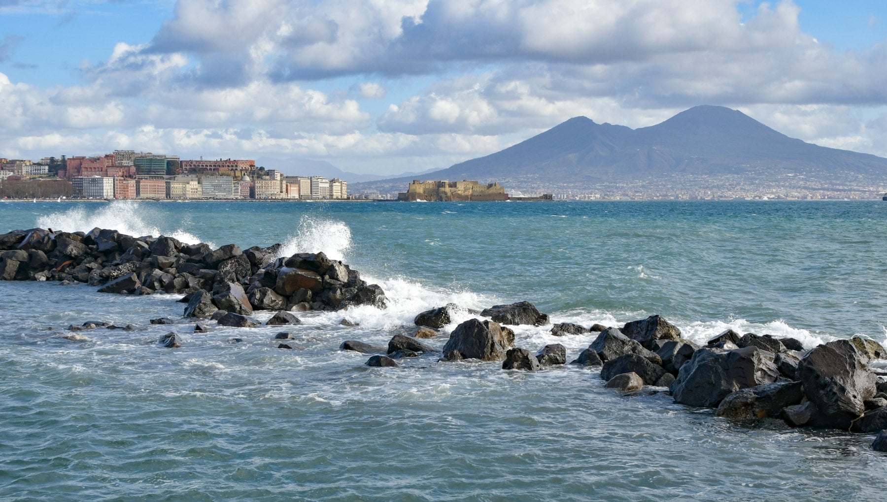 Campania Allerta Meteo Gialla Dalle 22 Del Primo Gennaio A Napoli 