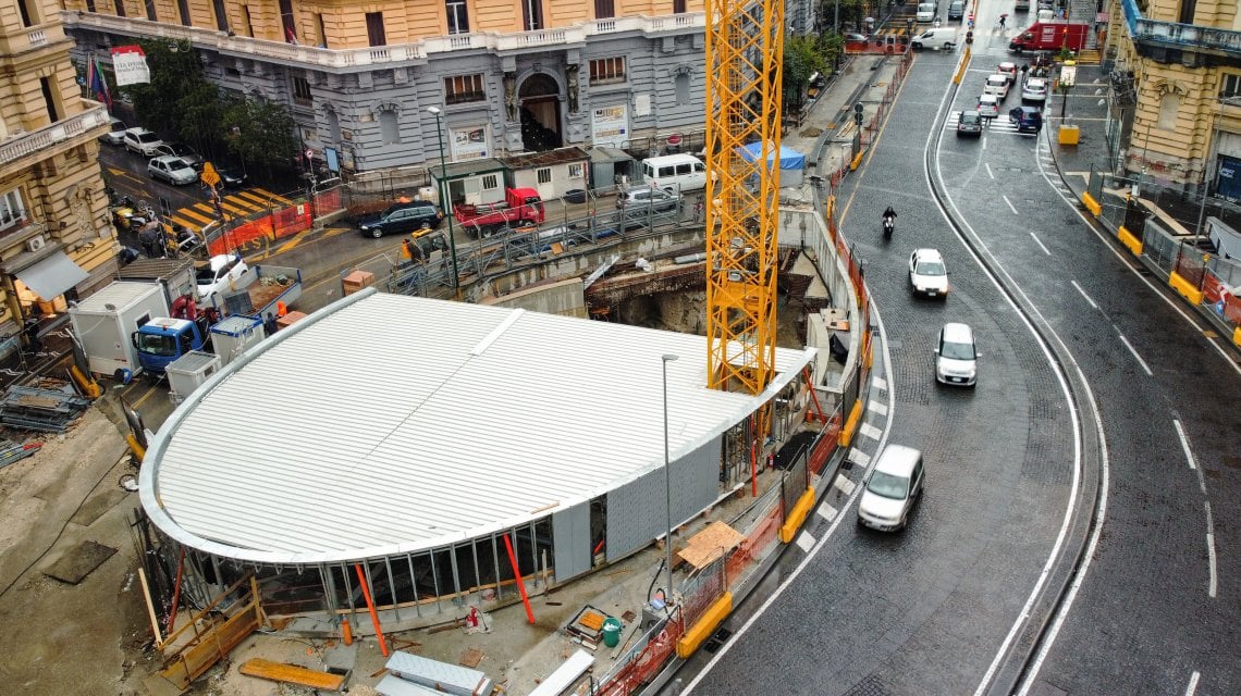Napoli, giochi di luce e archeologia: ecco la stazione di piazza Nicola ...