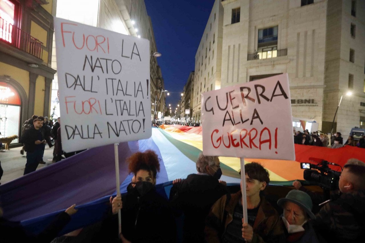 Bandiera Dellucraina Simbolo Della Bandiera Ucraina Pregate Per Lucraina Stop Alla Guerra