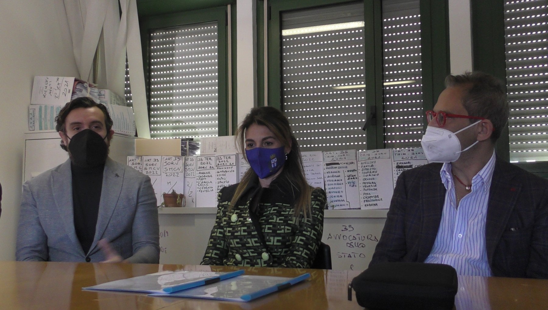 Le camicie della polizia penitenziaria saranno prodotte da 40 detenuti di Santa  Maria Capua Vetere - la Repubblica