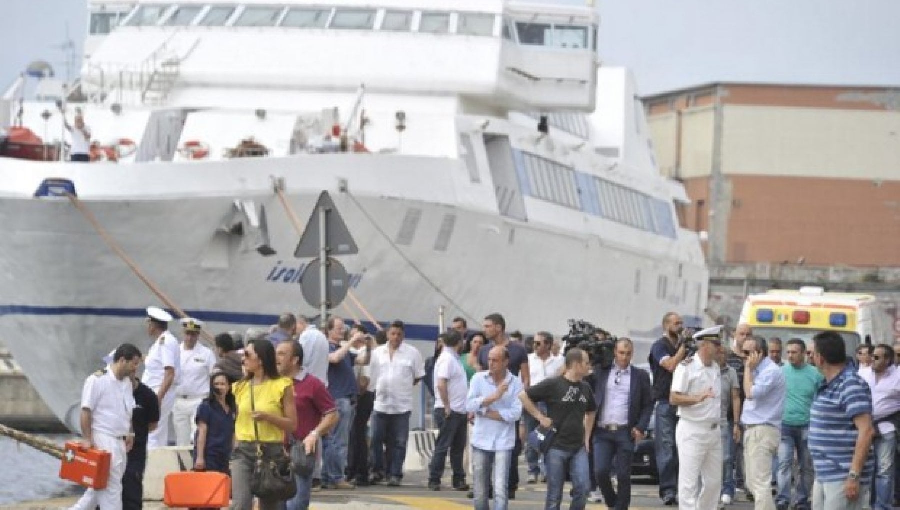 orari aliscafi da forio per napoli