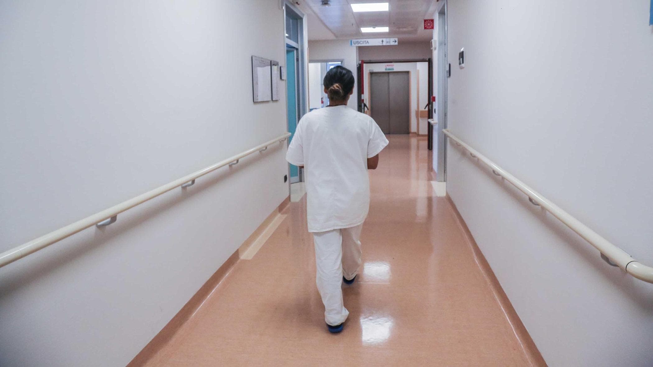Sanit&agrave;, Campania maglia nera: &egrave; la peggiore del Mezzogiorno, pazienti in  fuga per curarsi - la Repubblica