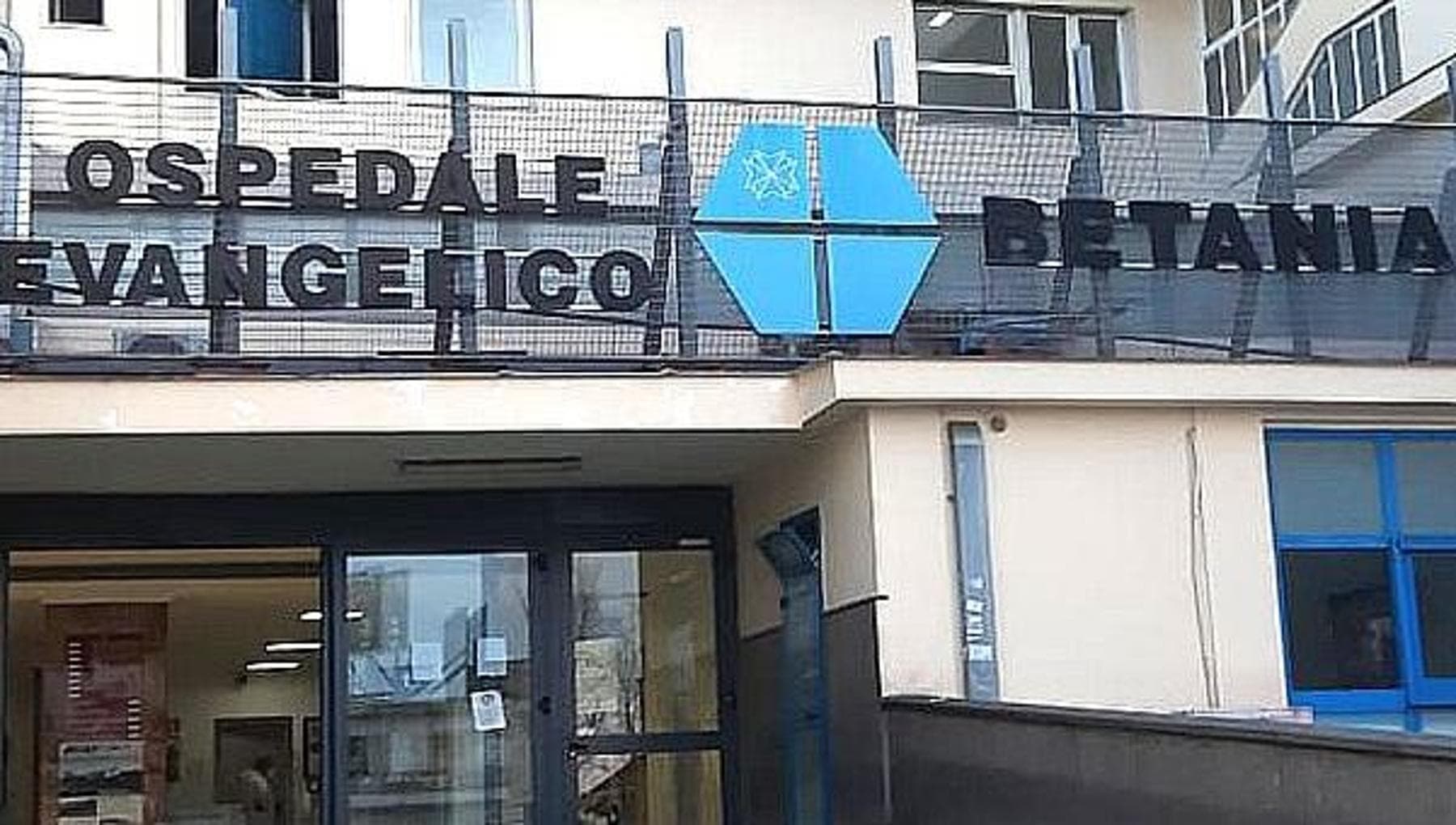 Napoli, uccisa donna di 23 anni. Ilenia Musella accoltellata in strada, il prefetto: “Una tragedia”