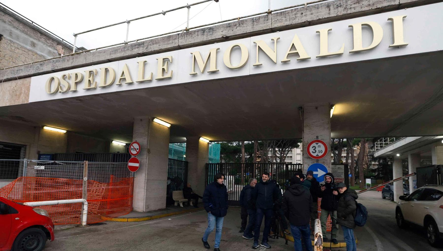 Medici contro sul bimbo trapiantato a Napoli: “Non è più operabile ...