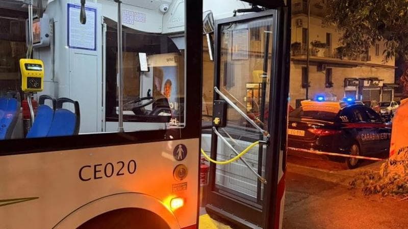 Sicurezza viaggiante: Napoli e il grido d’allerta di un’autista accoltellata