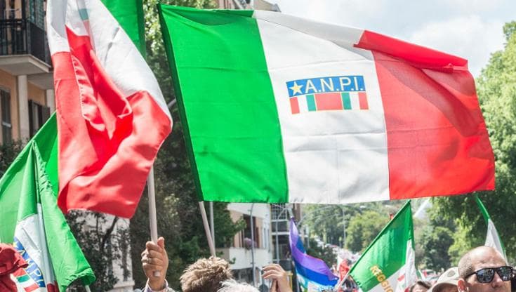 Napoli e l'antifascismo: una vittoria che riaccende i valori democratici