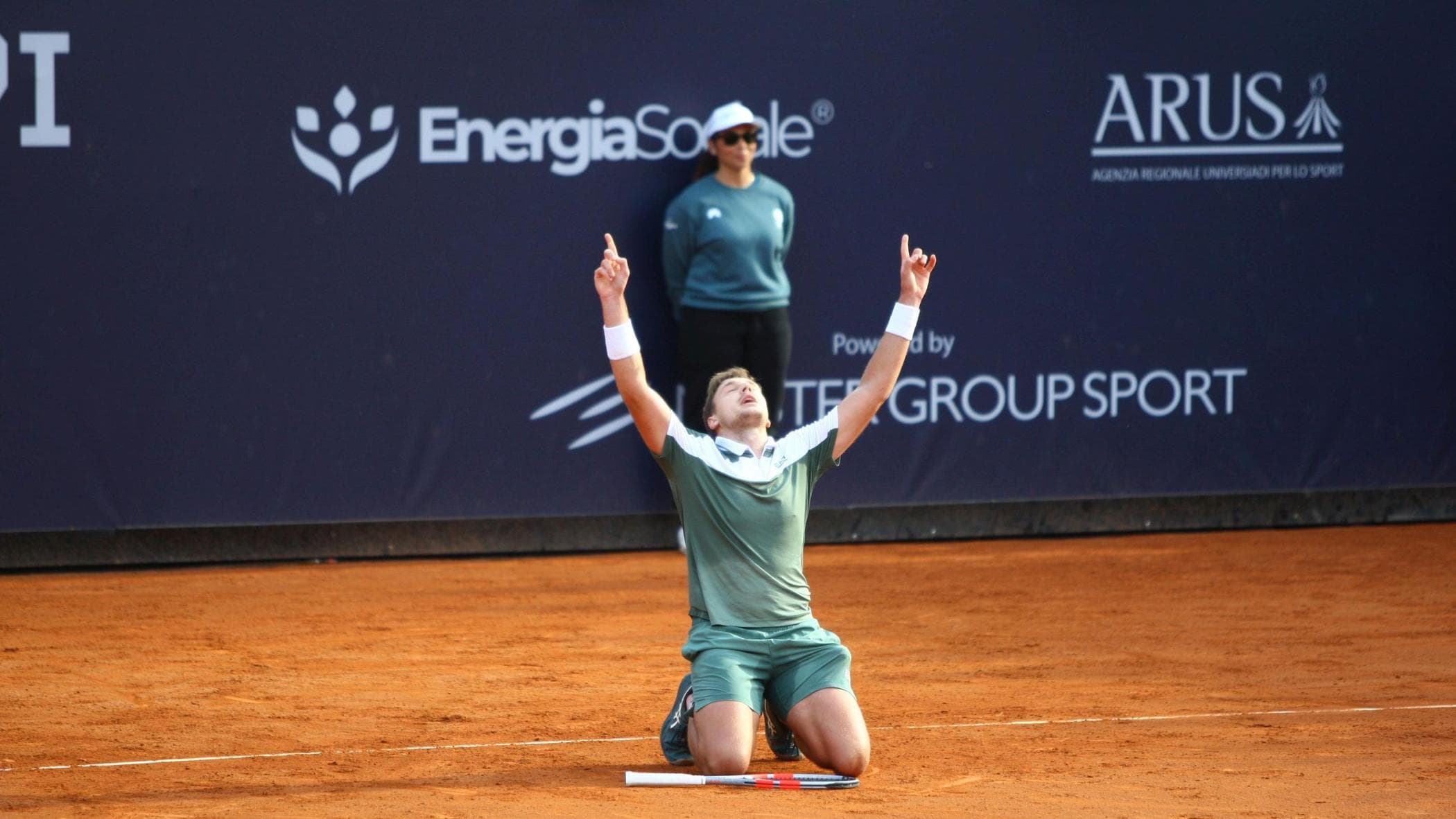 Tenis Napoli Kupası Medjedovic'in zaferi