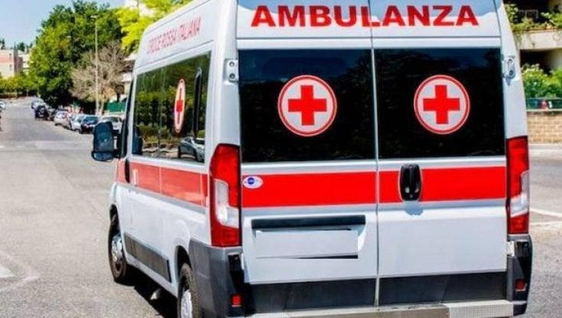 Auto contro moto nel Casertano, muore centauro