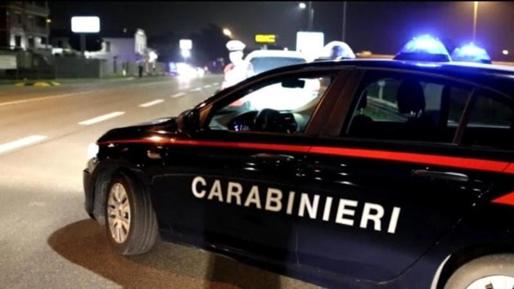 Il 'delivery' del clan Contini, pusher in scooter per consegne di droga h24: 13 arresti a Napoli