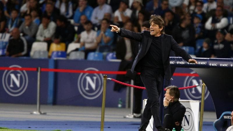 Napoli, rifondazione dopo la Champions: il capolinea della vecchia guardia