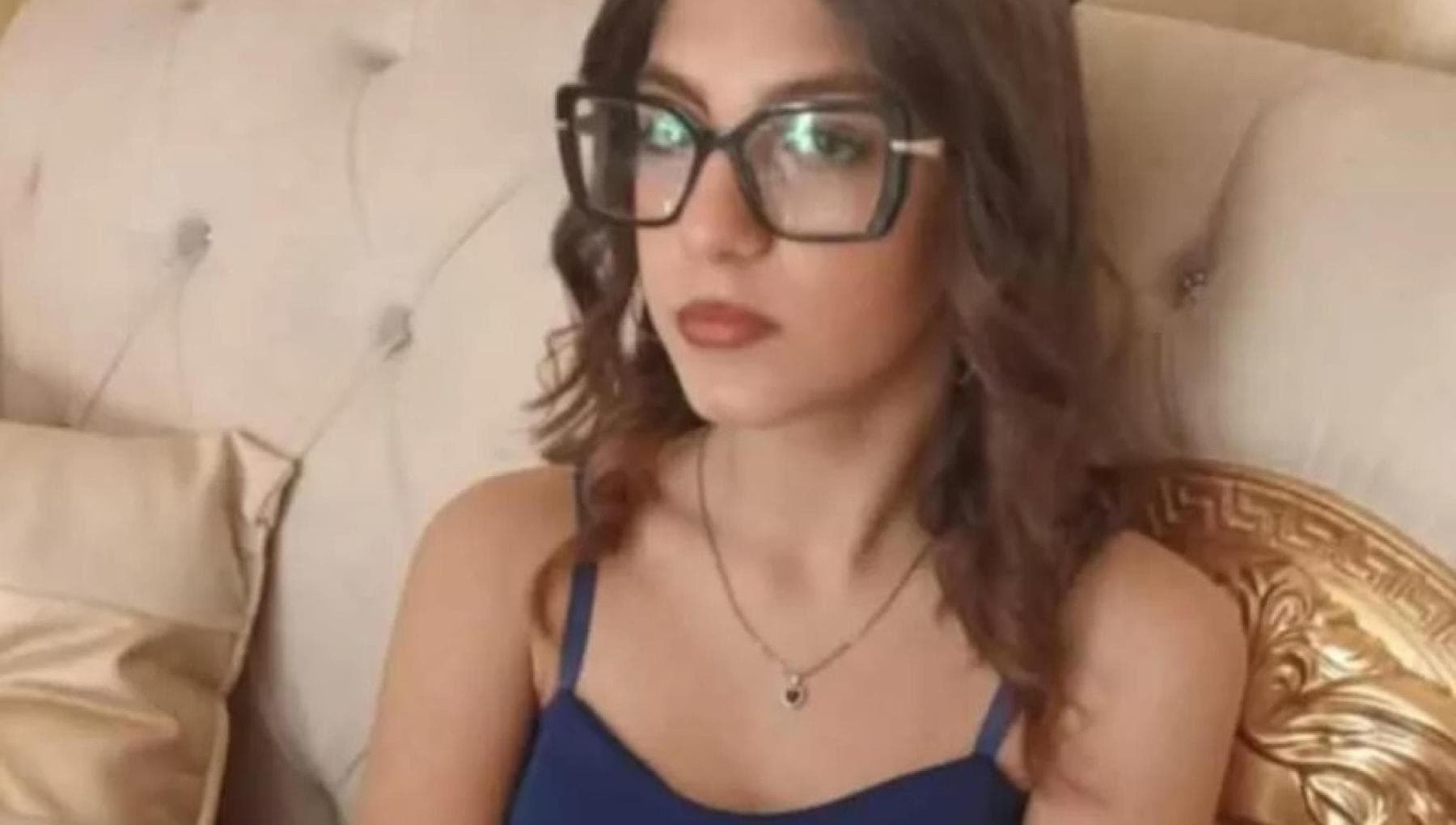 Martina Carbonaro, rimandato processo per tensioni. Minacce alla madre: “Ti taglio la testa”