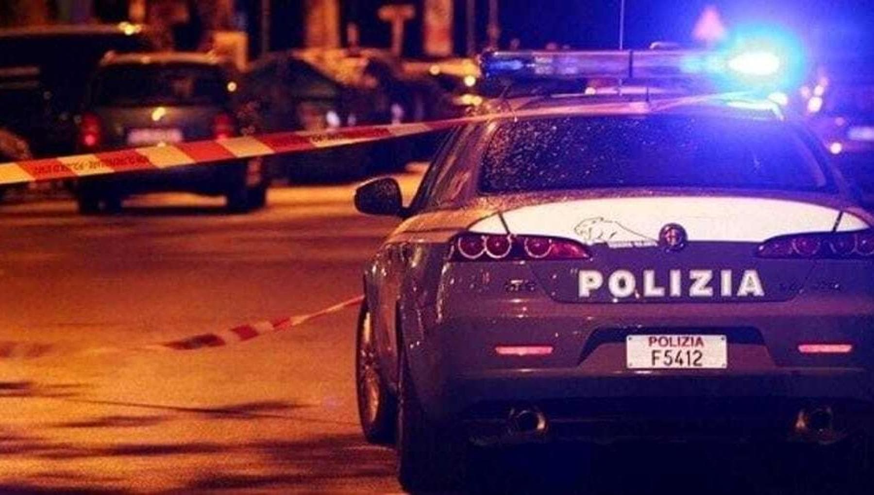 Napoli, agguato in strada: uomo di 48 anni ucciso a colpi d’arma da fuoco