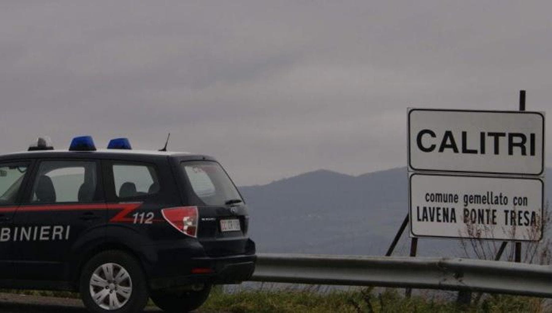 Aggredisce la ex a martellate, fermato dai carabinieri nell’Avellinese: lei in prognosi riservata