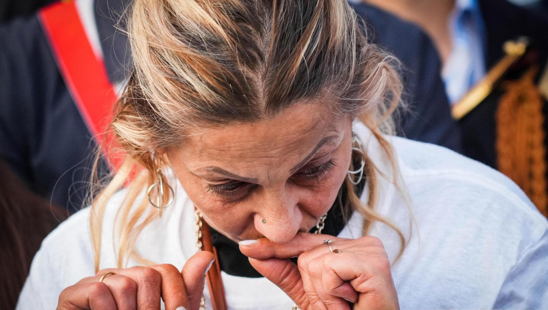 Martina Carbonaro uccisa a 14 anni dall’ex, la mamma al processo con il braccialetto elettronico