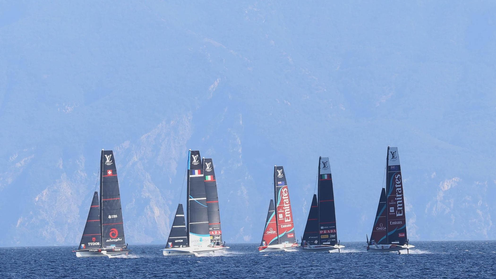 Photo: napoli.repubblica.it America's Cup Preliminary Regattas Kick Off in Naples