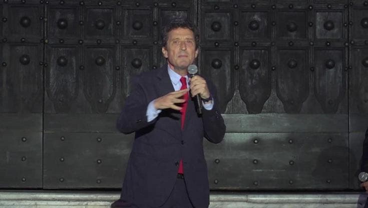 Premio San Gennaro a Pietrangelo Buttafuoco: "Napoli, città-mondo che riesce a essere una capitale"
