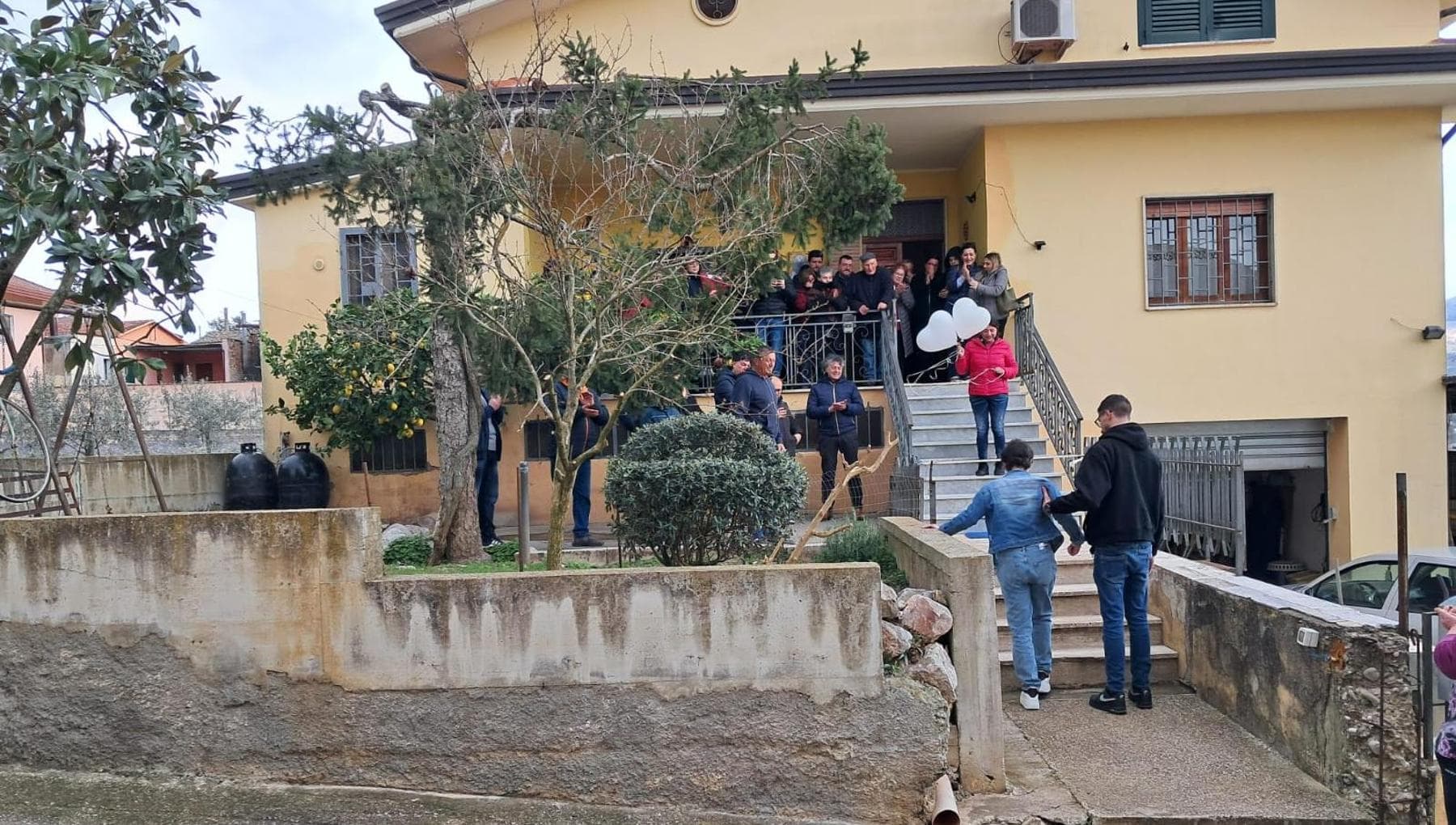 uccise la moglie e il figlio con una pietra nel beneventano condannato all ergastolo da Napoli.repubblica.it uccise la moglie e il figlio con una pietra nel beneventano condannato all ergastolo