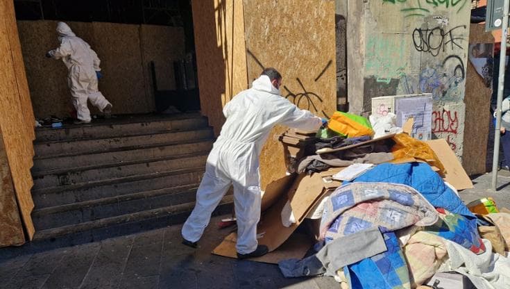 Napoli, ripulita e sanificata la Galleria Principe