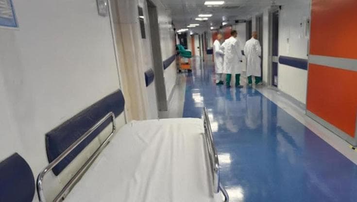 Malata di tumore lasciata sola nell’urgenza, Paolo Delrio: “Vicenda drammatica”
