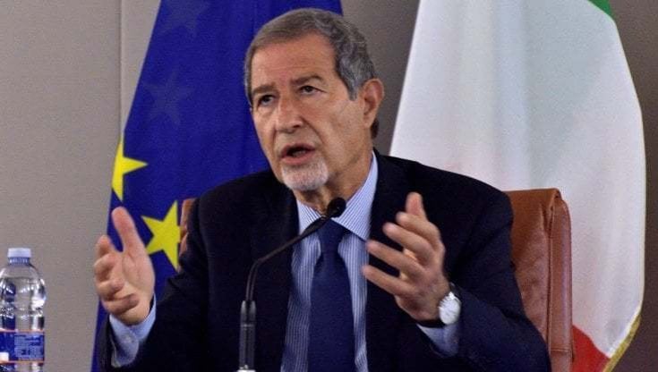 Foto Del Presidente Della Repubblica Negli Uffici Pubblici
