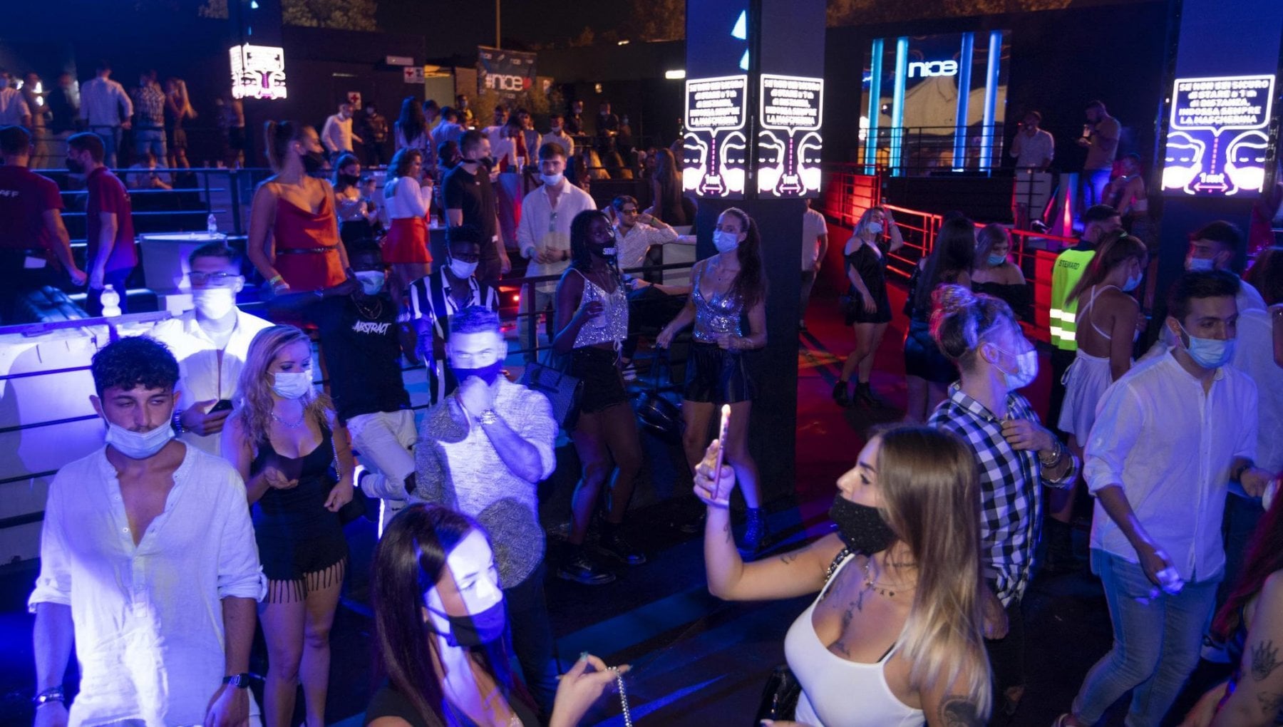 Si Torna A Ballare In Discoteca Ma In Sicilia Apre Solo Un Locale Su 