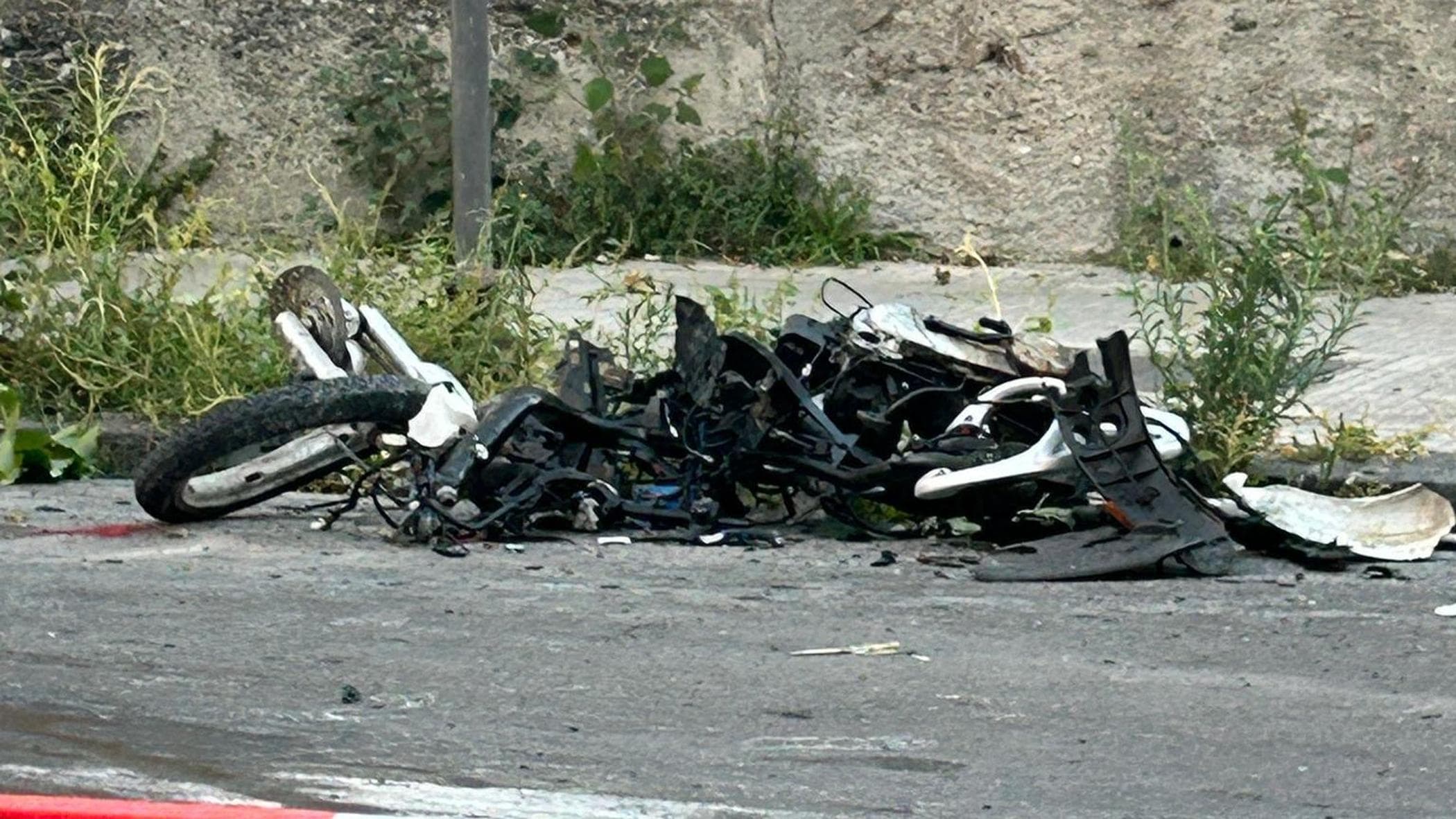 Schianto tra auto e moto, morti due diciassettenni: “Erano inseparabili ...