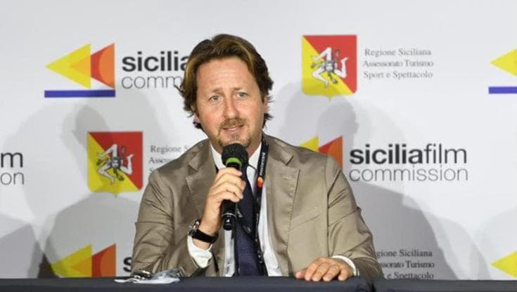 Anteprima: Manlio Messina vuota il sacco contro FdI: “Apro il mio telefono e svelo come gestiscono i…