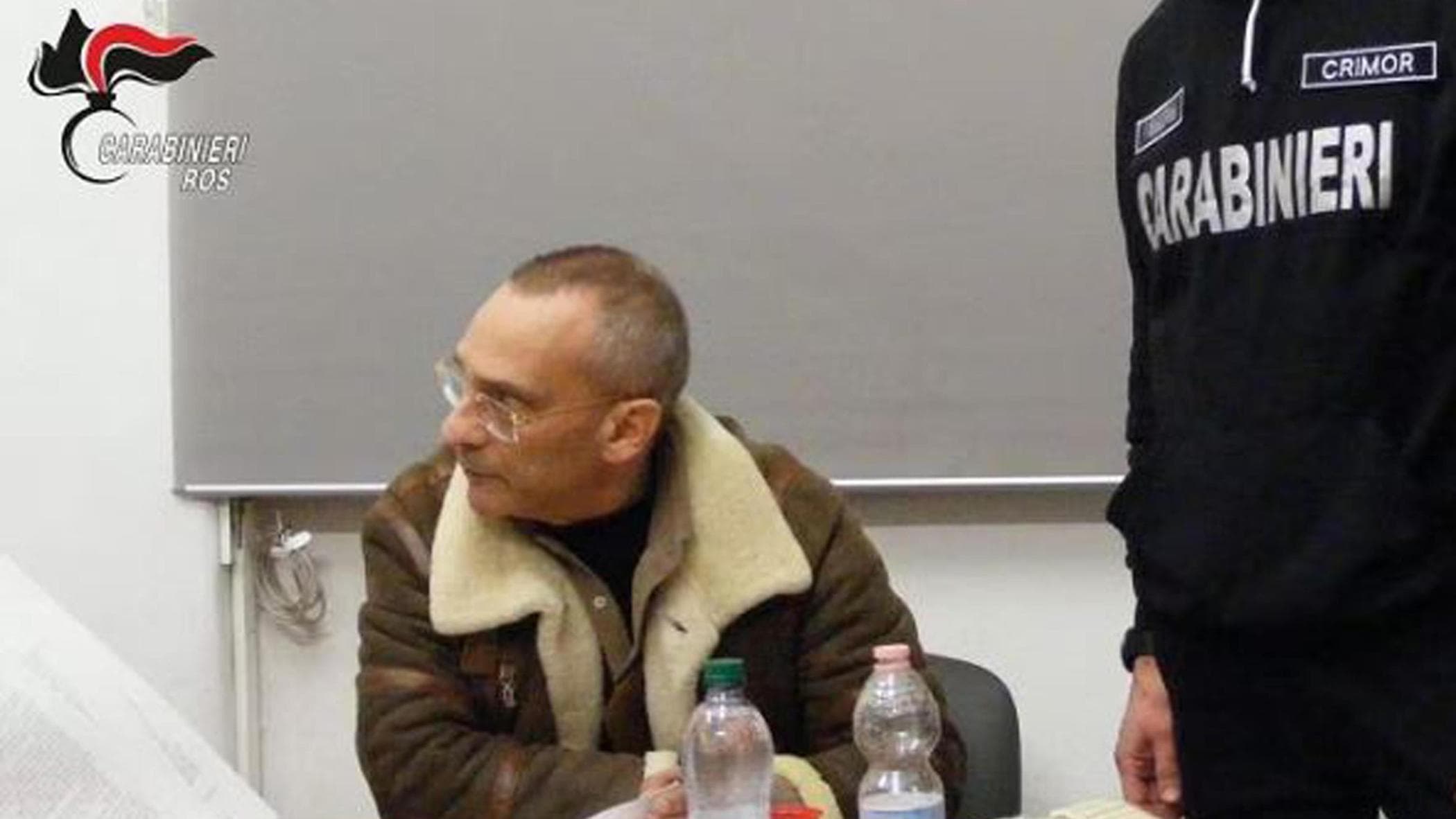 Caccia ai complici di Messina Denaro, perquisizioni a casa e nello studio di un’ex avvocata del boss