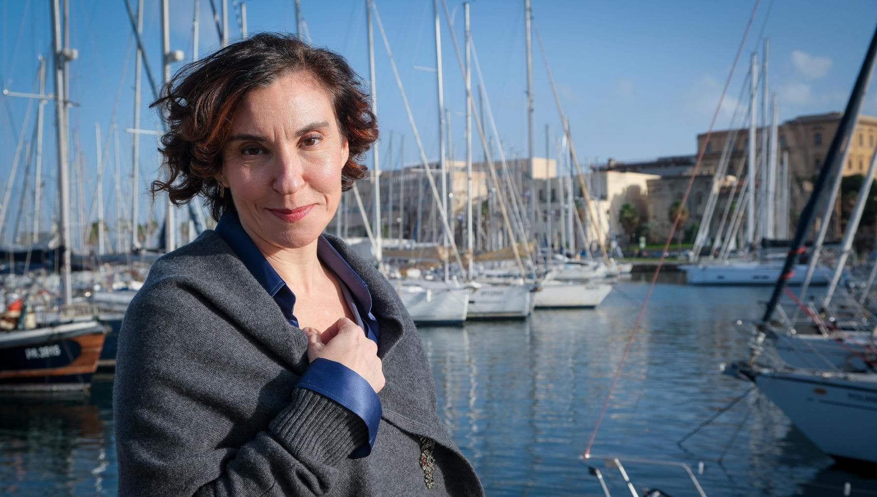 Stefania Auci: “Contro l’odio psicologi nelle scuole per aiutare i ragazzi”