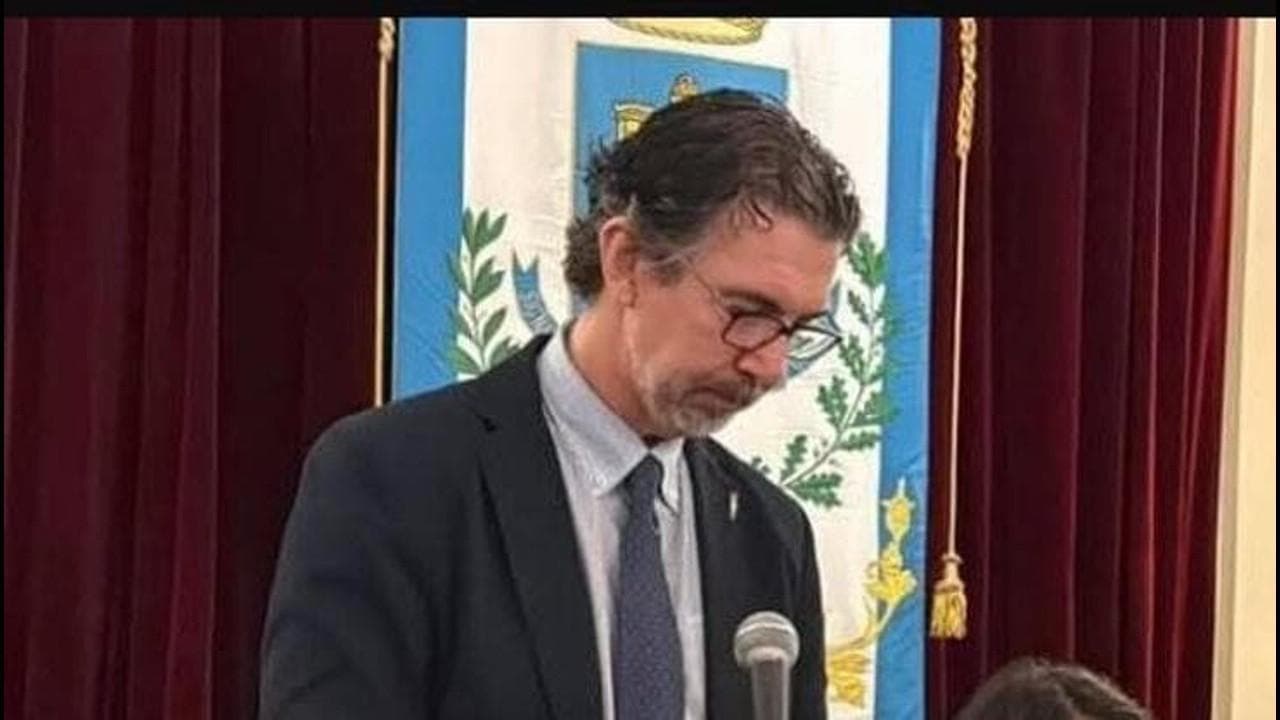 Si dimette Giovanni Crosta, l’assessore di Agrigento con una casa abusiva da sanare