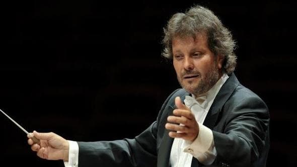 Doppio Beethoven 

poi la Sinfonica 

fa le ore piccole con le musiche da film