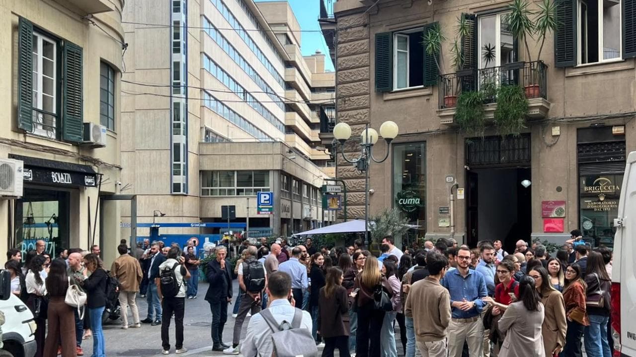 Sciame sismico in Sicilia occidentale. A Palermo paura e gente in strada: scuole e uffici chiusi fino a domenica