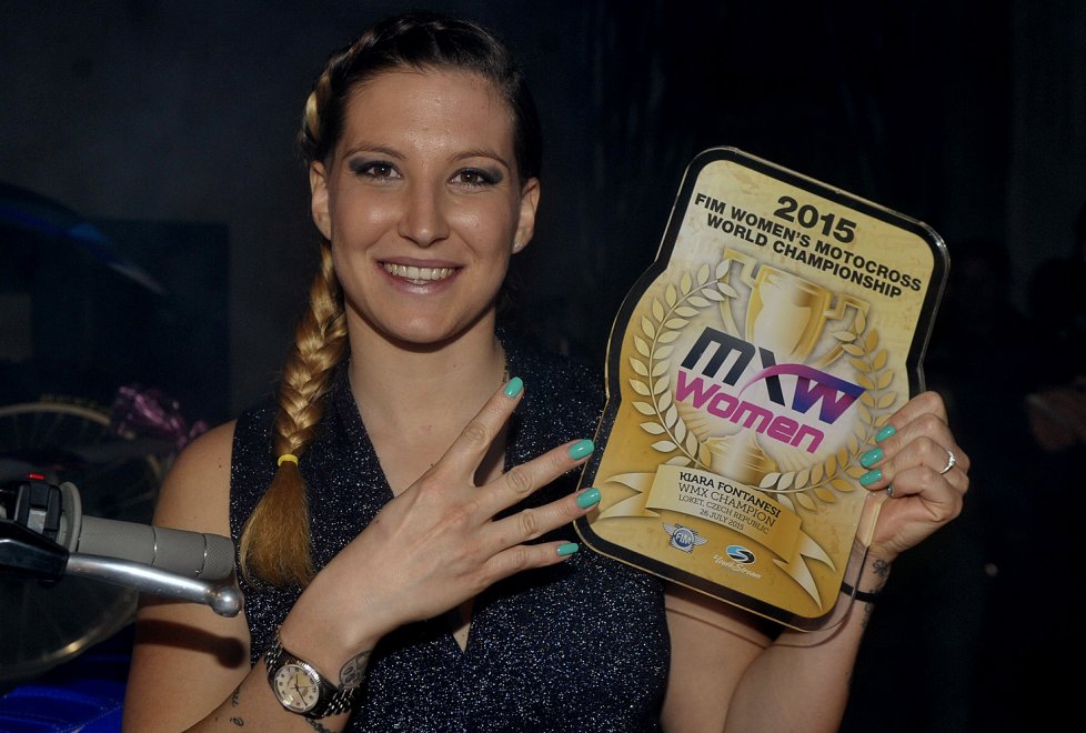 https://www.repstatic.it/content/localirep/img/rep-parma/2015/12/06/080832939-e05d15f8-b57e-4271-9797-c38a7ba52554.jpg