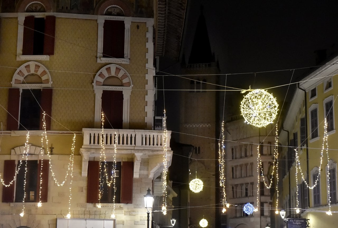 Natale A Parma Accese Le Luminarie Foto La Repubblica