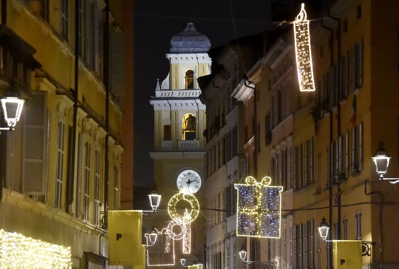 Natale A Parma Accese Le Luminarie Foto La Repubblica
