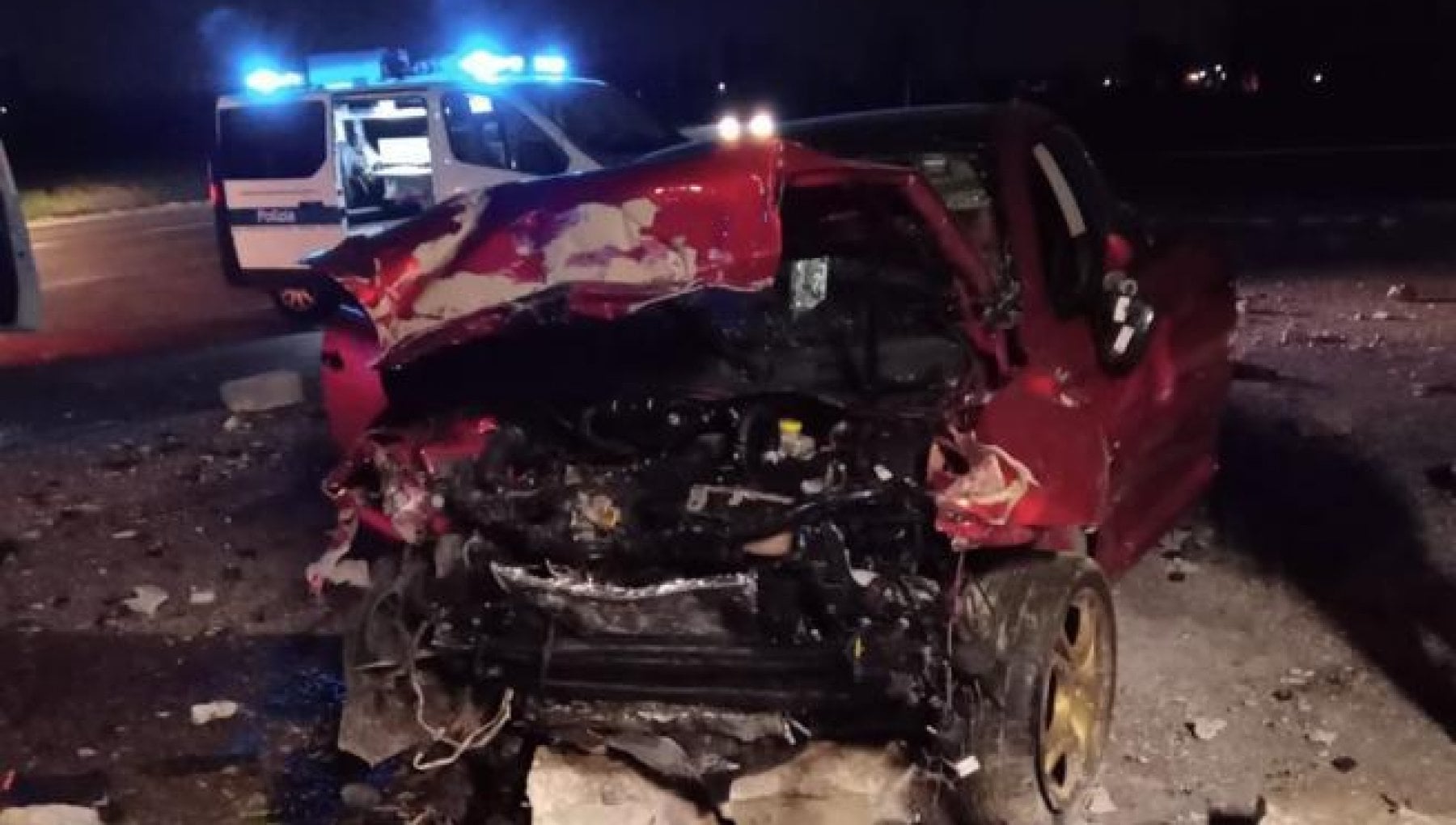 Vicomero, auto contro un muro: muore un ragazzo di 22 anni - la Repubblica