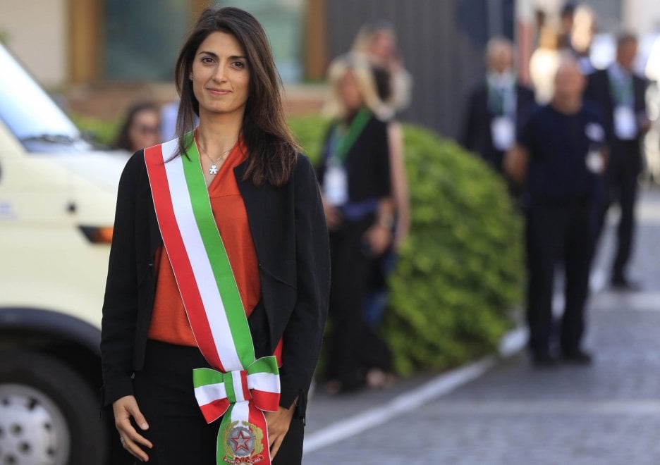 Fascia tricolore come si indossa Fascia tricolore come si indossa