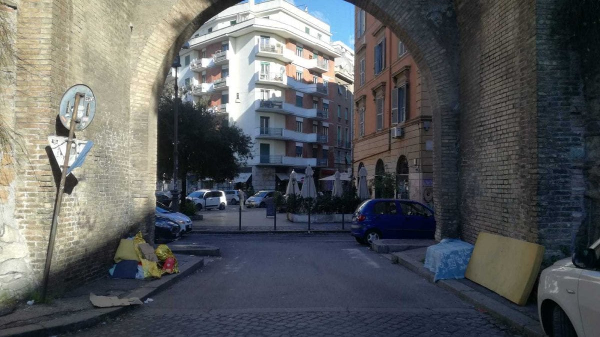 A Che Ora Chiude Porte Di Roma