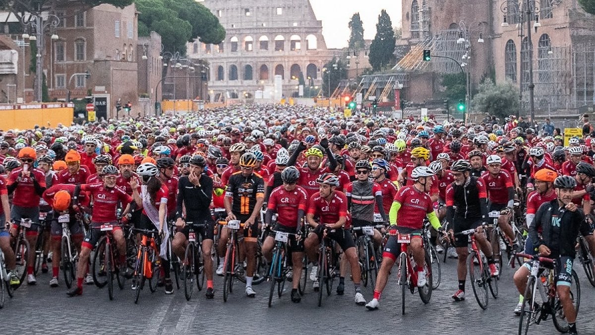 Weekend di sport a Roma, in bici fino ai Castelli Romani con la Granfondo e  la corsa con le Fiamme gialle - la Repubblica