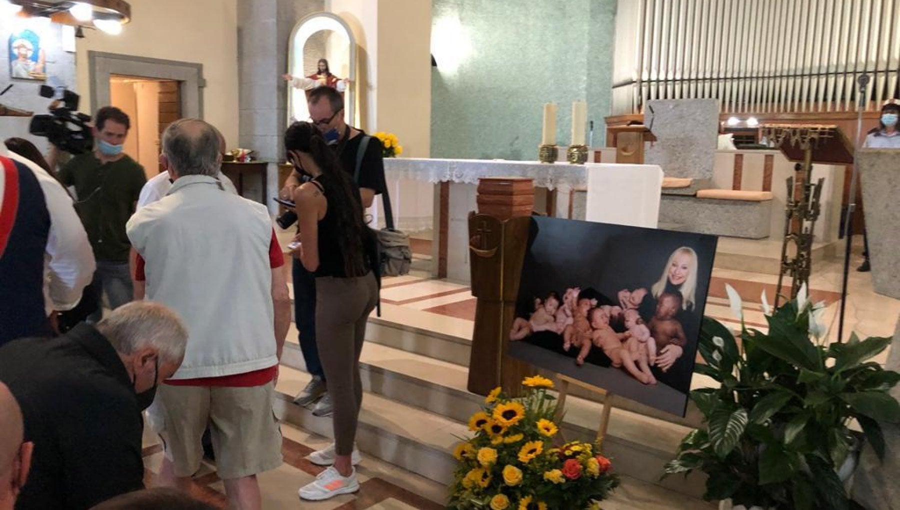 Dove Si Trovano Le Ceneri Di Raffaella Carrà