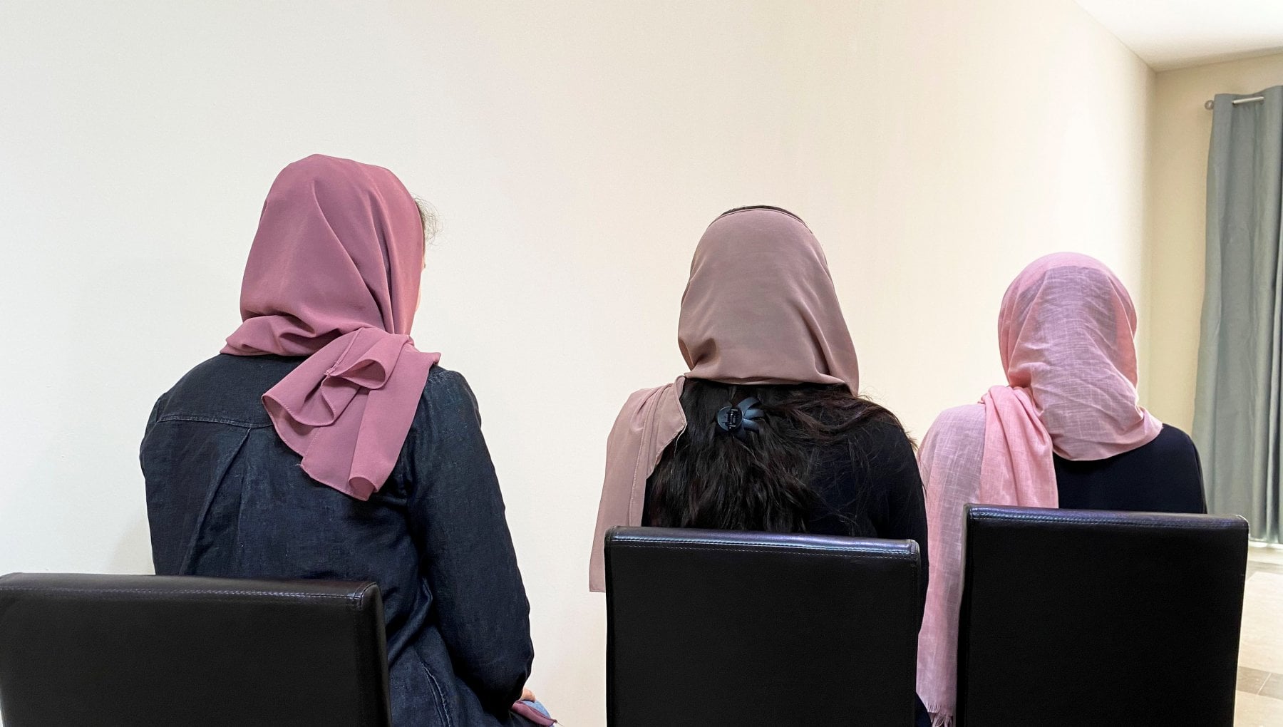Afghanistan, 81 studentesse della Sapienza bloccate a Kabul. Il prorettore: "Con loro anche alcuni bambini" - Vimarsana News