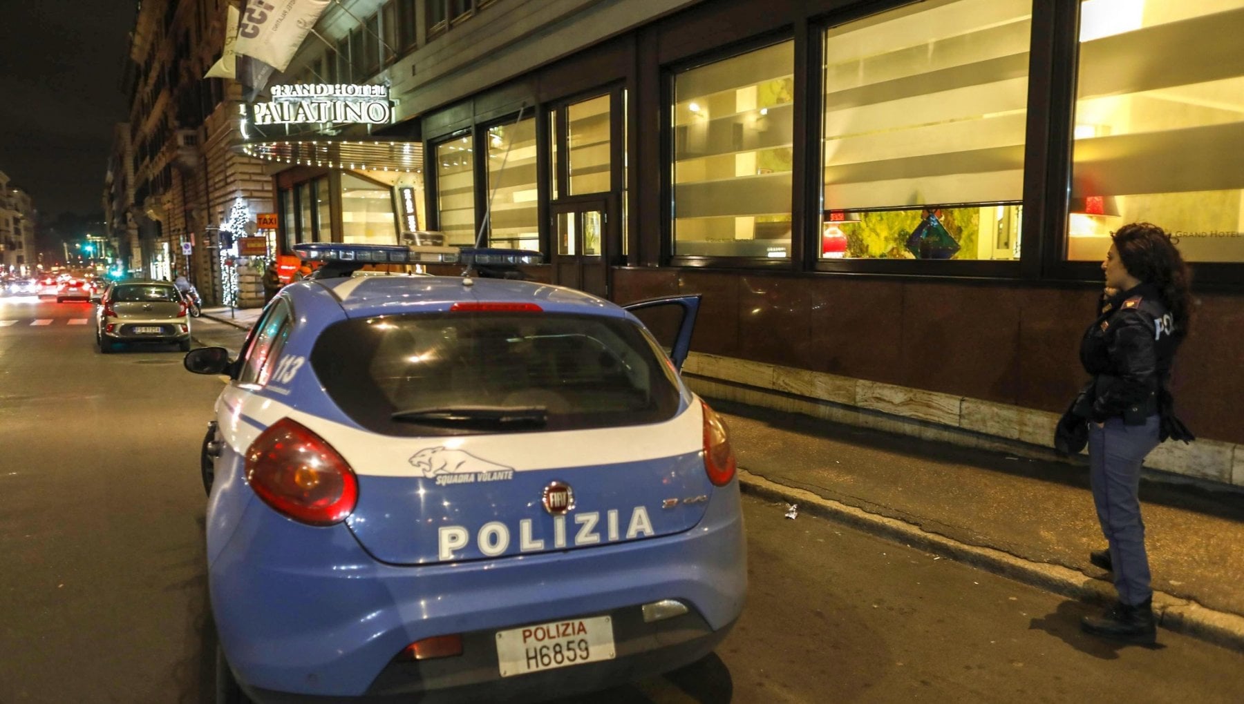Oltre 100mila euro in mezz'ora: caccia alla banda dei Rolex - la Repubblica