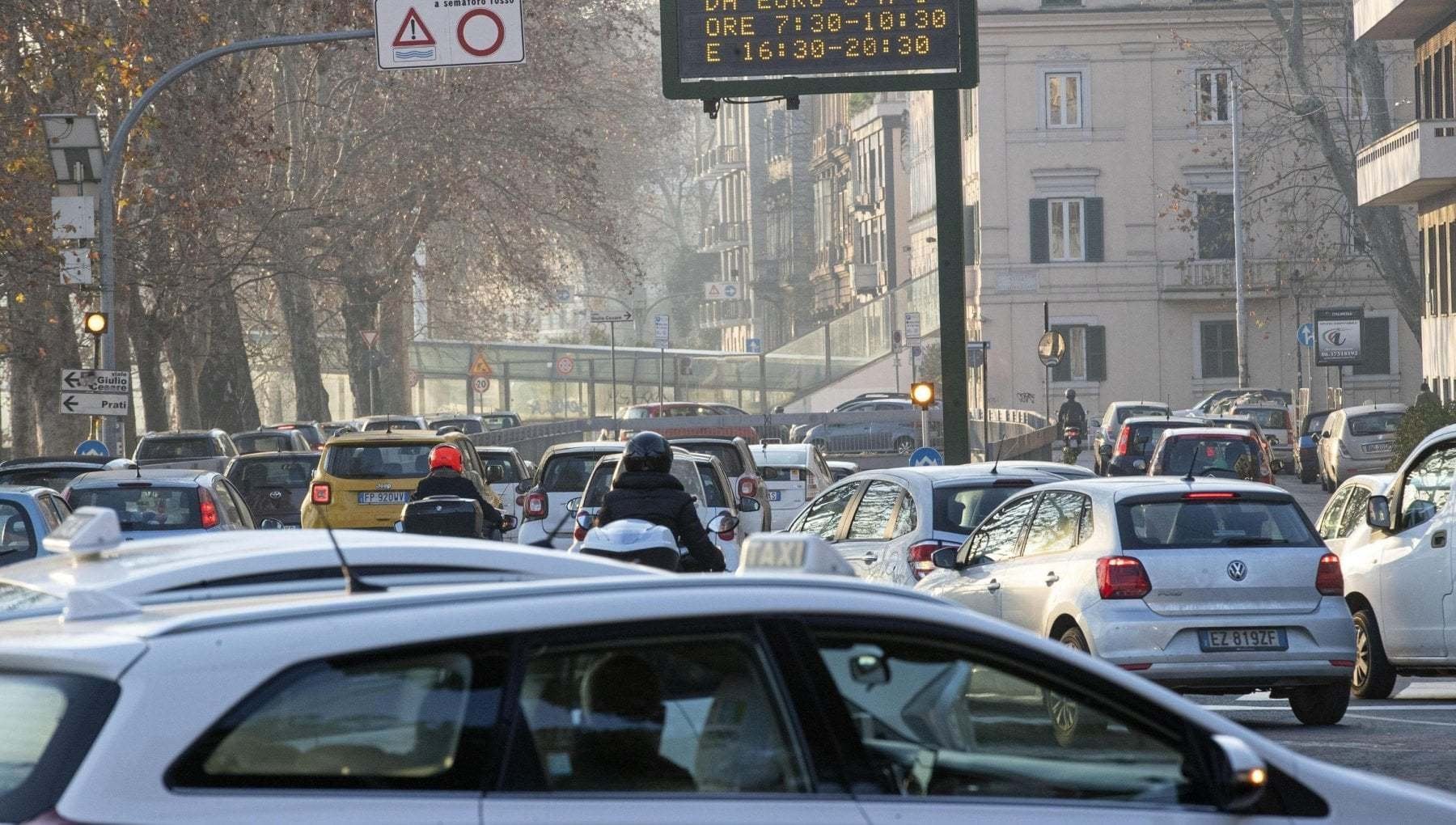 Ztl E Fascia Verde A Roma Ecco I Nuovi Divieti Di Circolazione Contro 